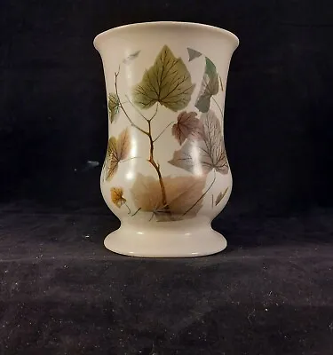 Buy New Devon Pottery Newton Abbot Leaf Design Vase FREE P&P  • 8.80£