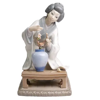 Buy Lladro Japanese Girl #4840 Decorating Figurine Geisha Flower Arranger Damage • 55.93£