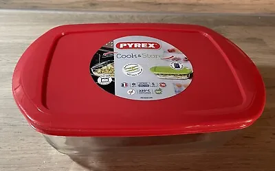 Buy 1 X Pyrex Essentials Rectangular Casserole Dish With Lid - Transparent 1L • 8.99£