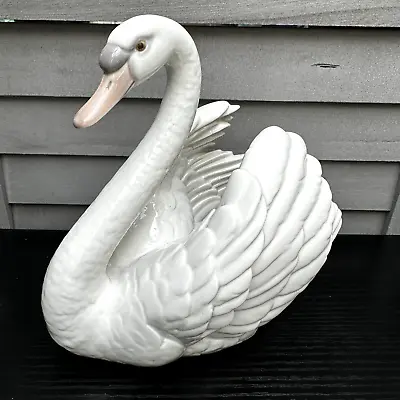 Buy Vintage Large Lladro Swan With Wings Spread Retired Daisa • 96.95£