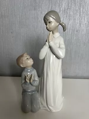 Buy Lladro 4779 Teaching To Pray Spanish Porcelain Figure - Beautiful Figurine • 17.95£