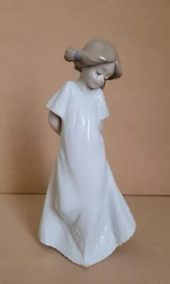 Buy Lladro / Nao Figurine 'So Shy' Girl Figurine 1109 8  High (retired) • 14.90£