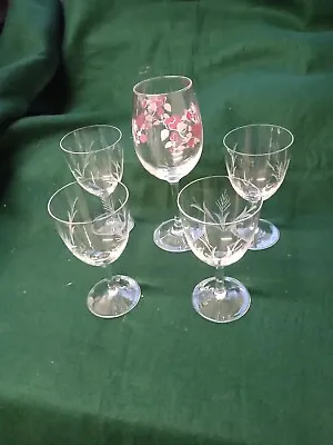 Buy 4 Beautiful Vintage Lead Crystal Wine Glasses Cut With Leaf Pattern. Plus 1 Free • 9£