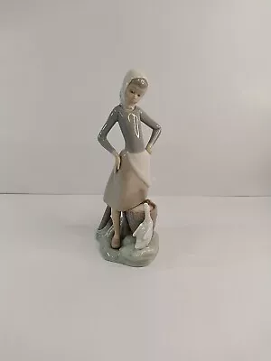 Buy Lladro Porcelain Figurine Girl With Goose / Duck And Bucket Made In Spain 9  • 14.99£