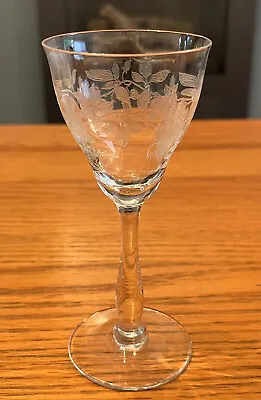 Buy Victorian Etched Crystal Wine Glass 5.4  • 15£