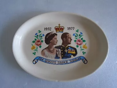 Buy Vintage Pottery Oval 'the Queen's Silver Jubilee 1952 - 1977' Trinket Dish • 5£
