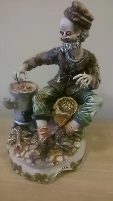 Buy LARGE  Capodimonte  MAN COOKING CHESTNO • 15£