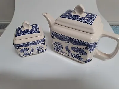 Buy Wade England Blue & White Small Tea Pot & Lidded Sugar Pot Bundle Serve Ware • 12£