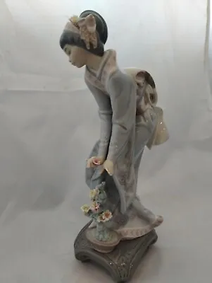 Buy Lladro Geisha Girl Figurine Daisa  Handmade In Spain • 140.87£