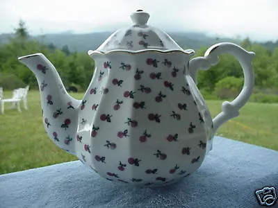 Buy Large Porcelain China Floral Chintz Rose Bud Teapot • 33.62£
