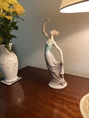 Buy Nao By Lladro Figurine The Dance Is Over 1204 Excellent Condition. Retired. 1999 • 35£