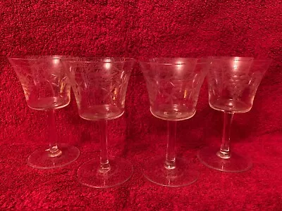 Buy Set Of 4 Beautiful Etched Sherry Glasses. 100ml.  *Price For All 4* • 3.99£
