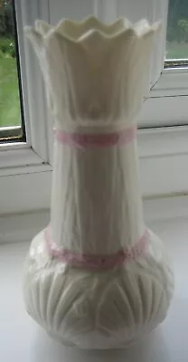 Buy Belleck Small Vase With Shell Pattern Around Base White/pink 6  High • 5£