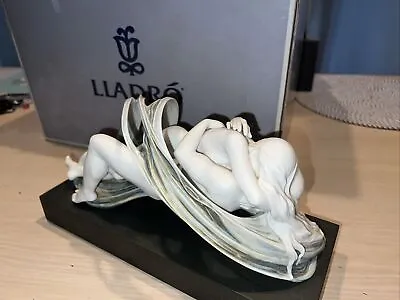 Buy Lladro Amor Et Desiderium Couple Porcelain Figurine “Love & Desire  #01018013 • 1,051.58£