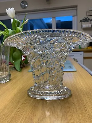 Buy Vintage Heavy Glass Flower Display Fan Vase • 10£