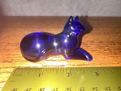Buy Cobalt Blue Cat Kitty Figurine The Franklin Mint Curio Cabinet Collection 1986 • 28.94£