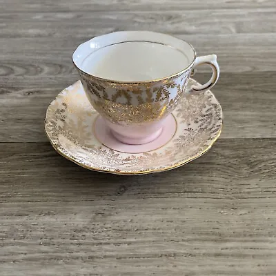 Buy VTG RARE Colclough Bone China PinkGold Floral Chintz Tea Cup Saucer England 1940 • 43.16£