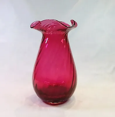 Buy Vintage Dartington V & A Range Cranberry Glass Large Twist Vase With Fluted Rim • 25£
