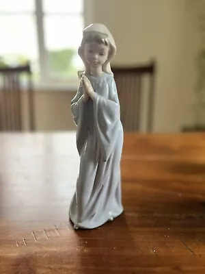 Buy Nao/lladro Figurines Girl Praying  • 25£