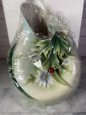 Buy Franz Porcelain Ladybug And Daisy Flower Vase FZ00960 + Box • 96.06£