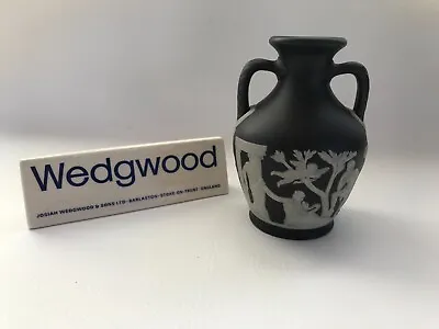 Buy Wedgwood Black Jasper Dip Small Portland Vase C1890-1910 In Excellent Condition. • 249.99£