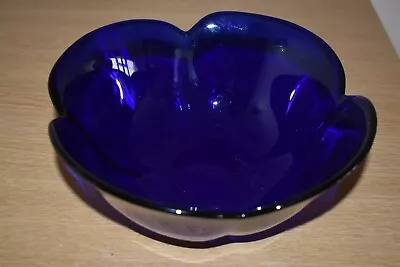 Buy Cobalt Blue Scalloped Edge Bowl (L) • 10£