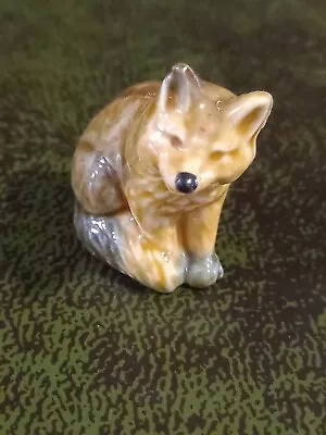 Buy Wade  Of England Whimsies -  Sitting Fox Figure Lovely Detail English Made • 16£