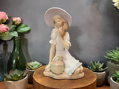 Buy Nao By Lladro Figurine   Meadow Song   Girl Sitting With Basket Of Flowers 1365 • 42.50£