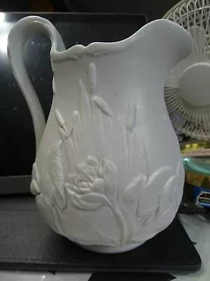 Buy WATER LILLIES AND BULLRUSHES  Relief Moulded White Stoneware Jug • 55£