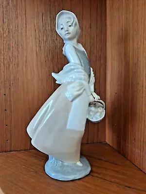 Buy Nao By Lladro Figurine - Lady With Basket • 18£
