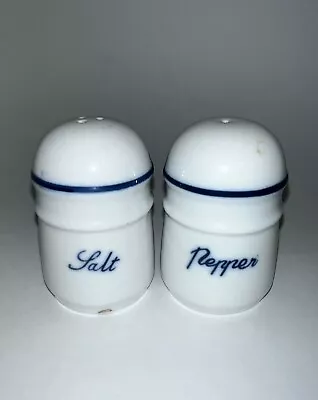 Buy Vintage Porcelain Pottery Delftware Salt & Pepper Shakers • 20.08£