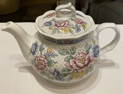 Buy Sadler Teapot Victoria Small Flowers Foliage Afternoon Tea 1 Pint Chintz • 10£