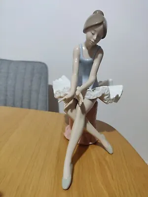Buy Nao By Ladro Sitting Ballerina Figurine Daisa Lovely Condition 1992 • 60£
