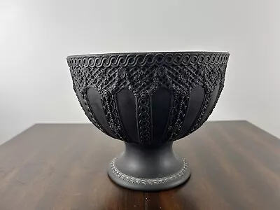 Buy Wedgwood Basalt Pedestal Bowl Vase Jasperware • 399.99£