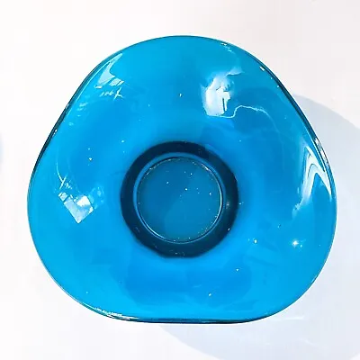 Buy Vintage Art Glassware Blue Bowl - Elegant Design & Craftsmanship • 17.99£