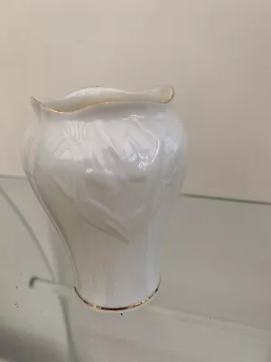 Buy Beleek Tulip Vase • 15£