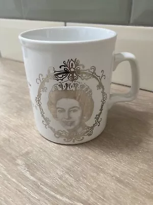 Buy Queen Elizabeth II Silver Jubilee Mug 1952 - 1977. Staffordshire Potteries • 5.50£