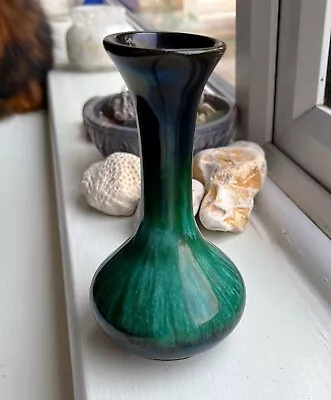 Buy Stunning Blue Mountain Pottery Green Drip Vase • 8.99£