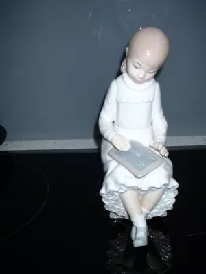 Buy Lladro Nao Schoolgirl Child With Chalkboard Porcelain Ornament Retired - Ex Con • 8.99£