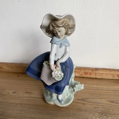 Buy Lladro Girl With Flower Basket Figurine - 7” Tall Approx 1981 • 28£