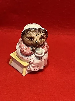 Buy Beatrix Potter Beswick Figurine Mrs Tiggywinkle Takes Tea Ornament Present BP3 • 13.99£