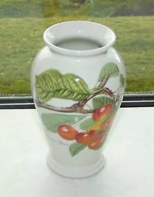 Buy Portmeirion Pomona Bigarreux Cherry Vase 14cm • 8£