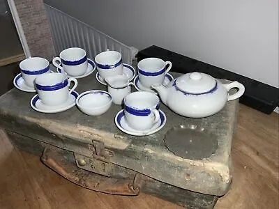 Buy Vintage Suitcase Containing Very Old Child’s Tea Set  • 10£