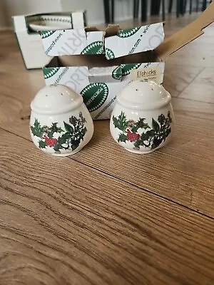 Buy A Festive Beautiful Portmeirion Holly And Ivy Salt And Pepper Set. • 15£