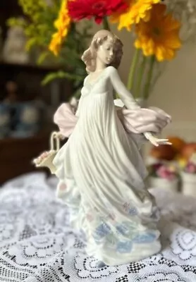 Buy Lladro Spring Splendor Figure Lady Girl With Flower Basket #5898 • 145£