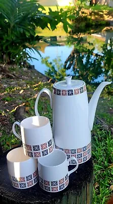 Buy Vintage Queen Anne England Aida Bone China, Coffee/ Tea Pot & 4 Cups. • 47.32£