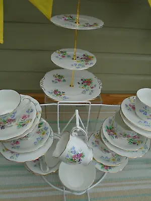 Buy Vintage Queen Anne Old Country Sprays 21 Piece Tea Set • 44.99£