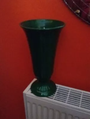 Buy Dartmouth Pottery Vase • 1£