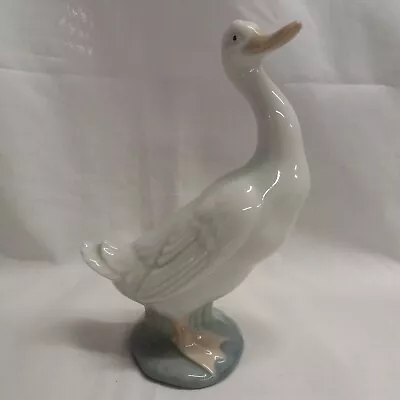 Buy LLadro Nao Swan Figurine 535 (H20) • 3£