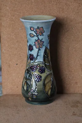 Buy Moorcroft Bramble Pattern Vase • 95£